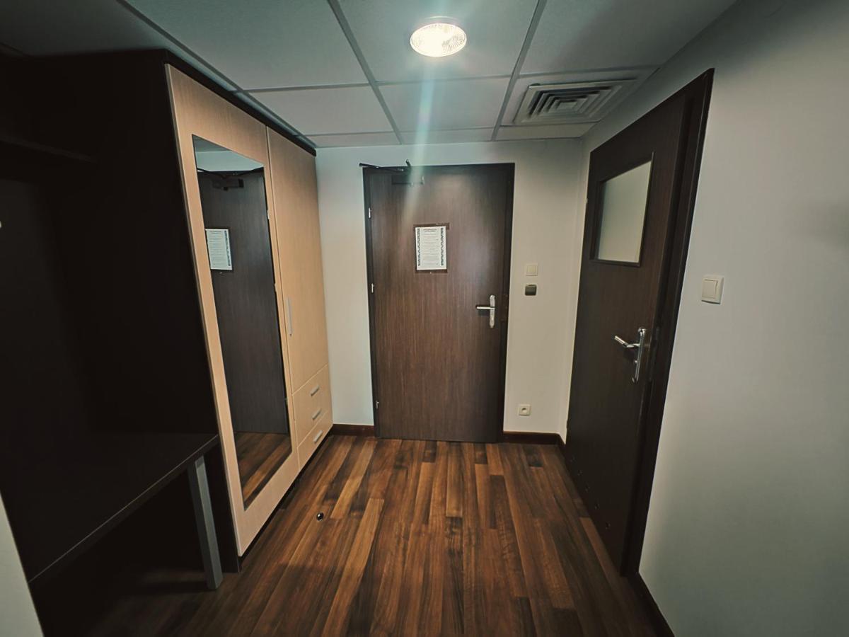 Maka I Magia Obiady Domowe Hotel 赞布鲁夫 外观 照片